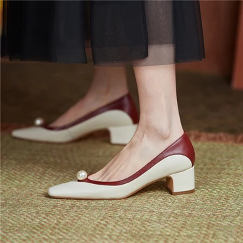 COVIBESCO Ежедневното Работа За Жени Помпи 2021 Нов прием на Перли Смесени цветни Колани От естествена Кожа Модни Лаконичен Обувки На дебелите Петата Жена
