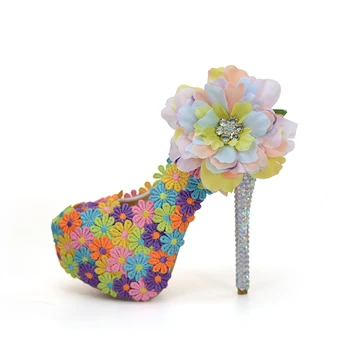 Цветна Дантела на Цветя на Булката Обувки Микс Цвят Сватбена Рокля, Обувки на 14 см Супер Висок Ток Планински Кристал Дъщеря Рожден Ден Помпи